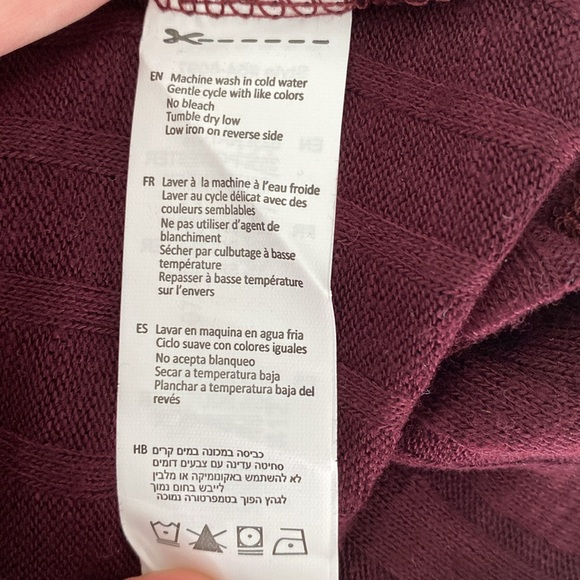 Maroon spaghetti strap tank top - Small - Picture 5 of 5